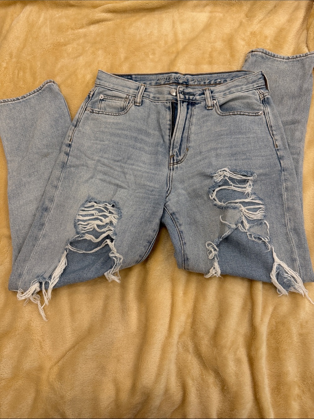 American Eagle Outfitters Light Blue Distressed Straight Leg Jeans